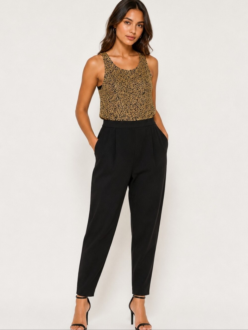 NWT Alice + Olivia Black & Gold Sequin Halter Jumpsuit – Size 12